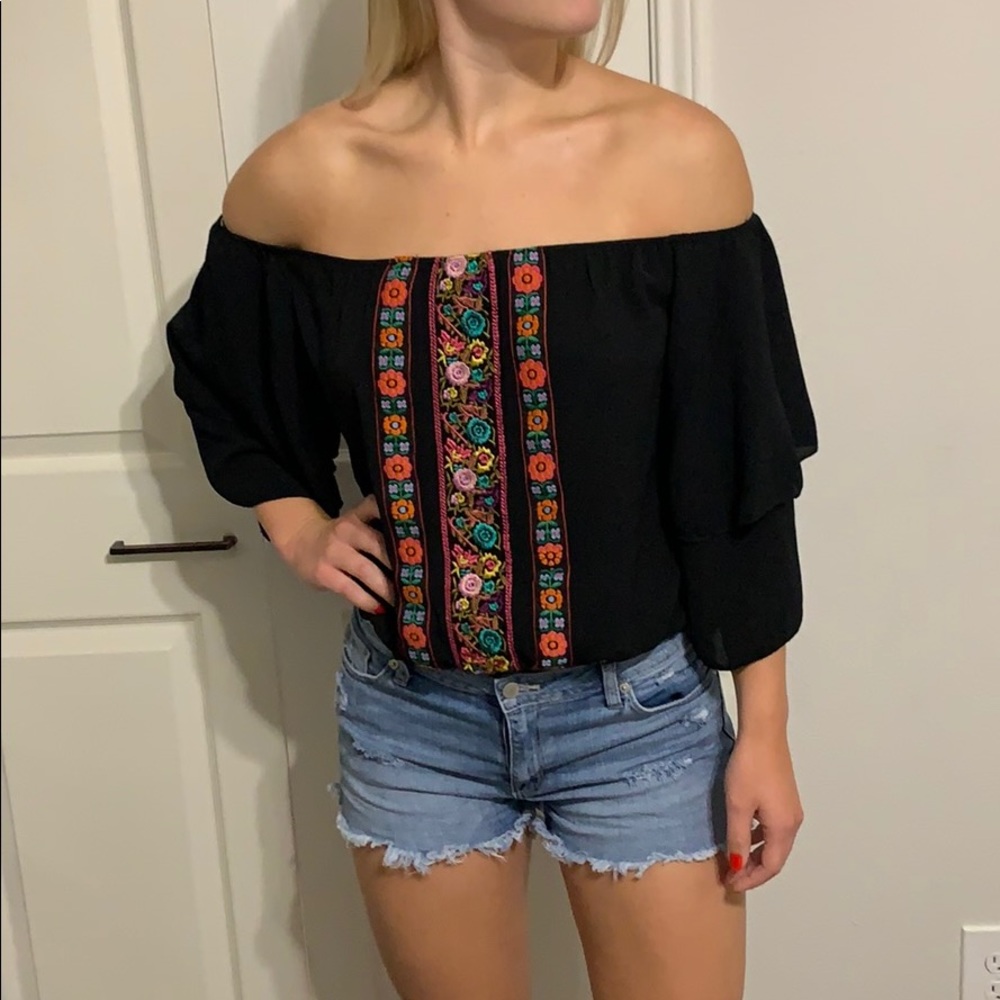 NWOT Embroidered Off Shoulder Top